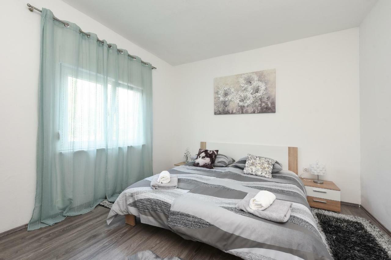 Apartmani Damant 자다르 외부 사진