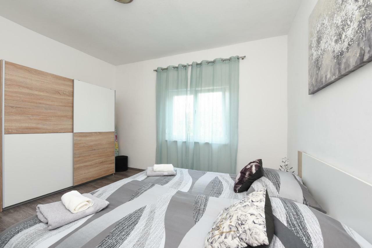 Apartmani Damant 자다르 외부 사진