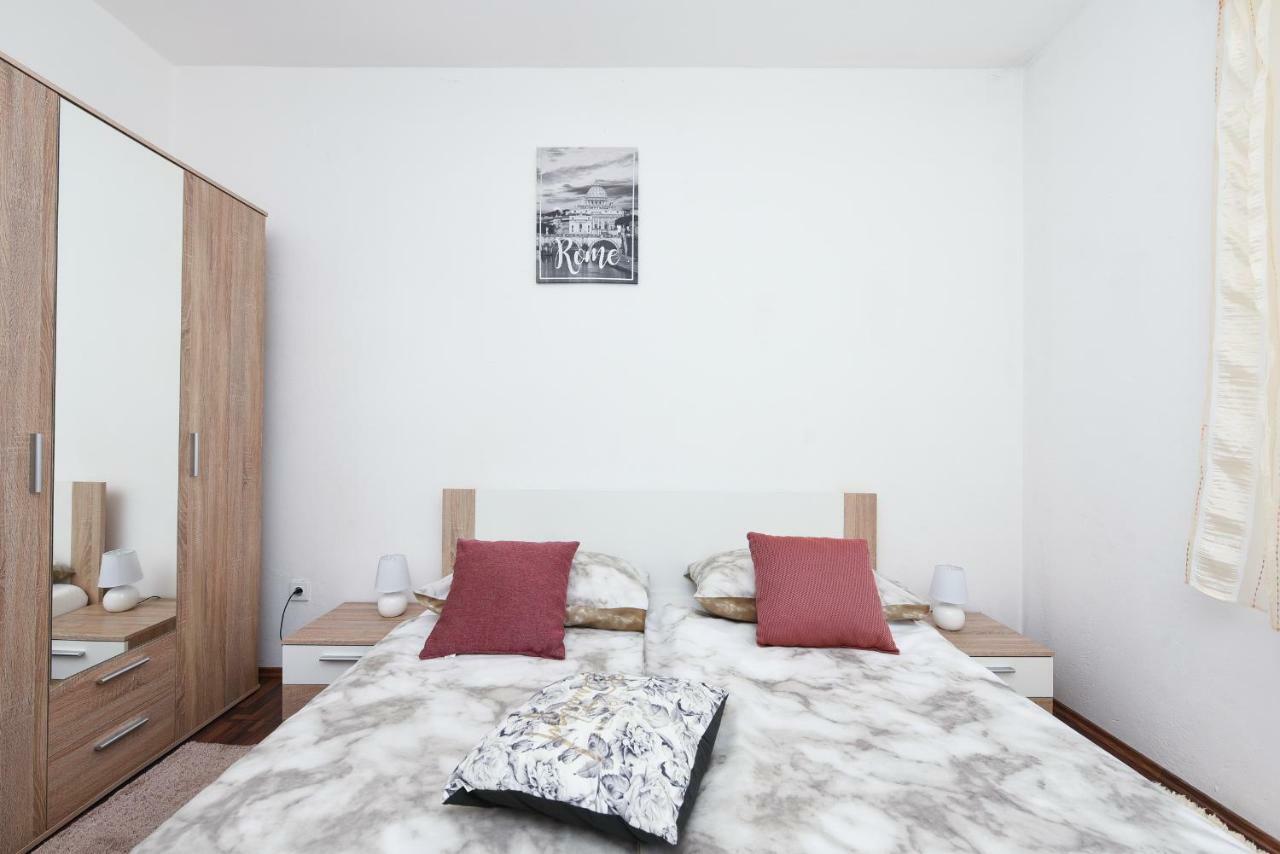 Apartmani Damant 자다르 외부 사진